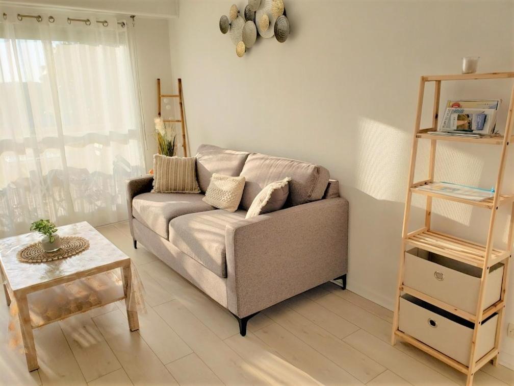 Cabourg - Bel Appartement Lumineux Avec Balcon Dans Residence Privee Zewnętrze zdjęcie